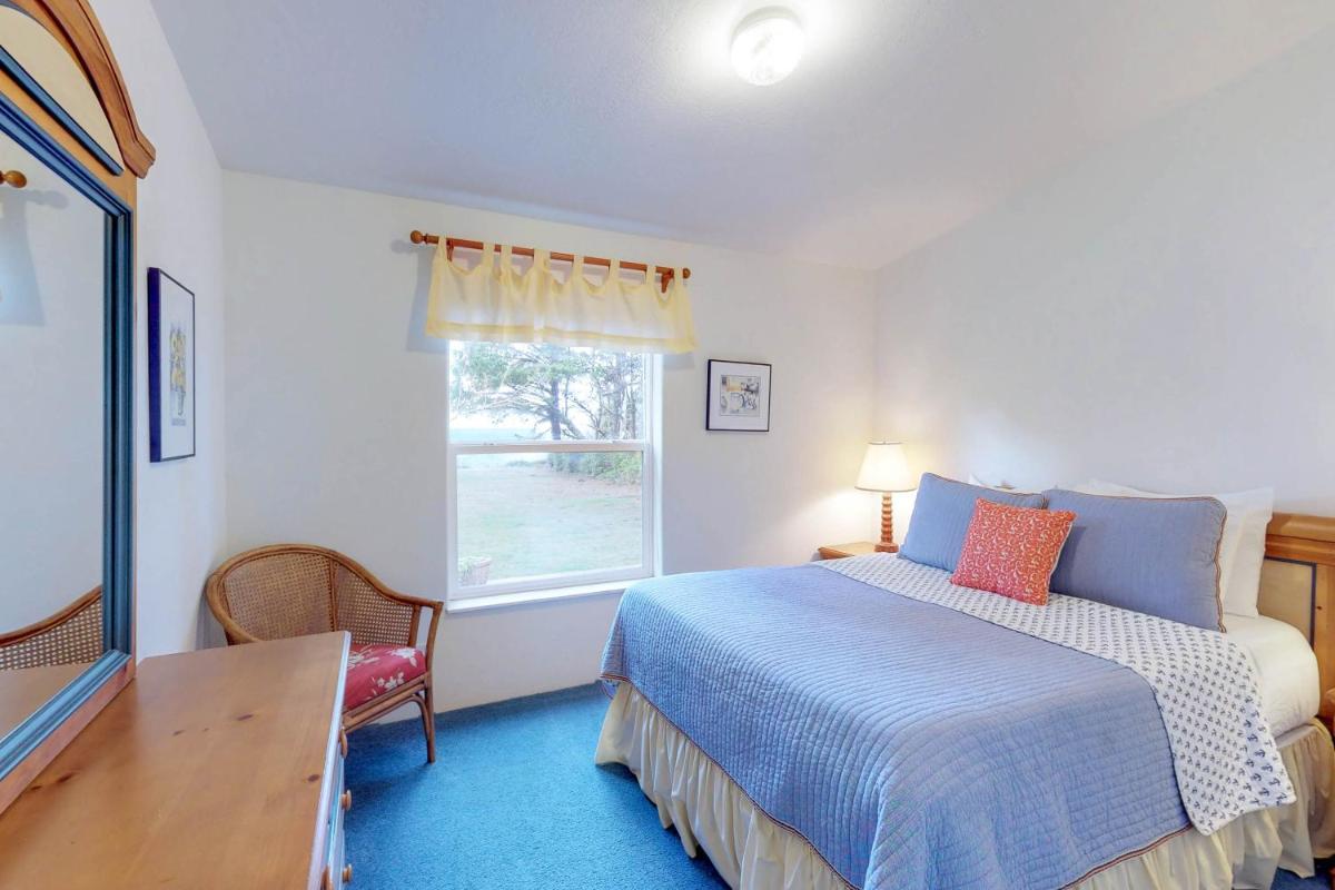 The Beach House at Yaquina Head - image 7