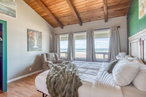 Moolack Shores Inn - image 22