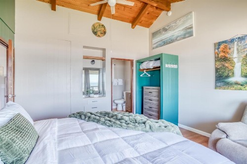 Moolack Shores Inn - image 25