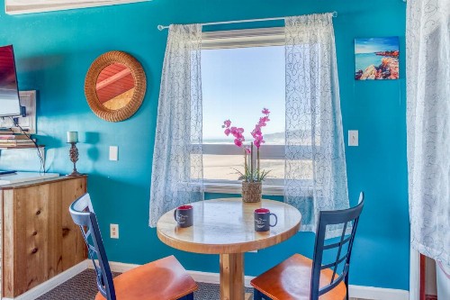 Moolack Shores Inn - image 41