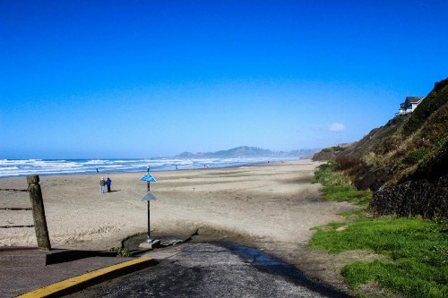 Yaquina Bay Getaway - image 10