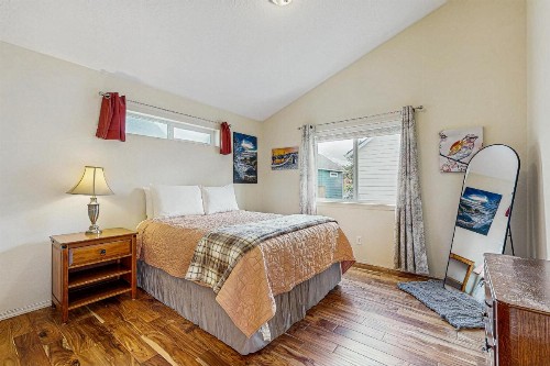 High Street Retreat - image 10