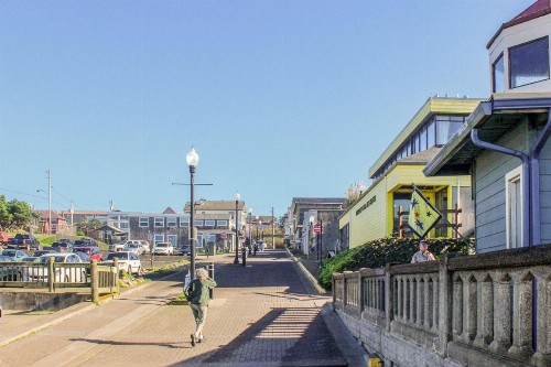 High Street Retreat - image 23