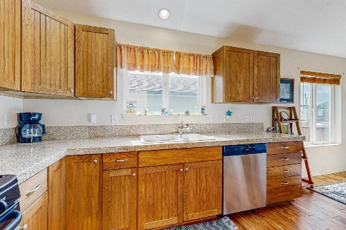 High Street Retreat - image 9