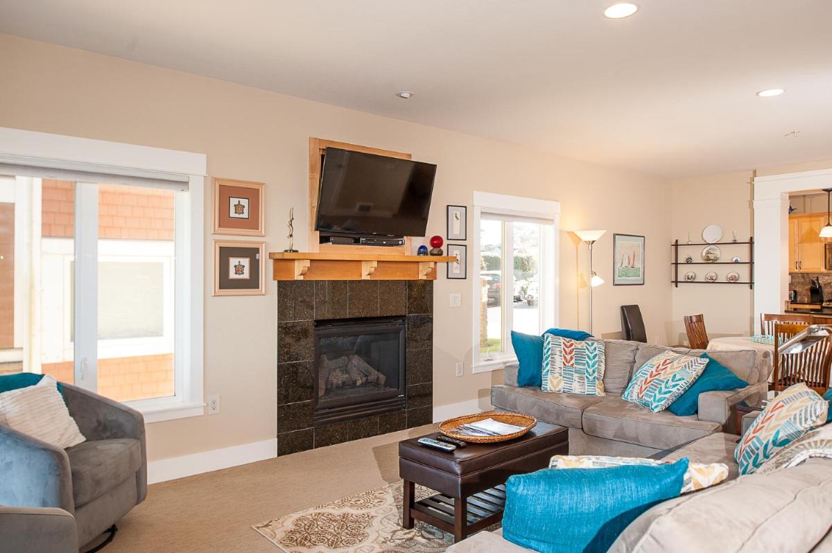 Lighthouse View at Shoreline Ridge - image 2