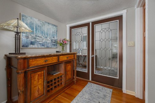 Ocean House - image 11