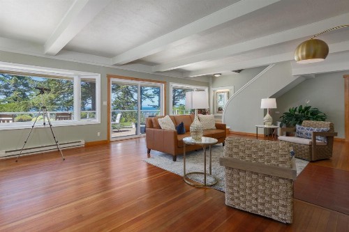 Ocean House - image 20