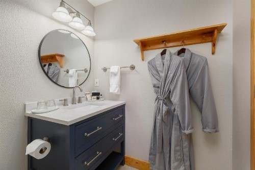 Ocean House - image 27