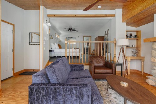 Ocean House - image 28