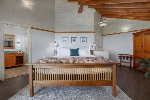 Ocean House - image 33