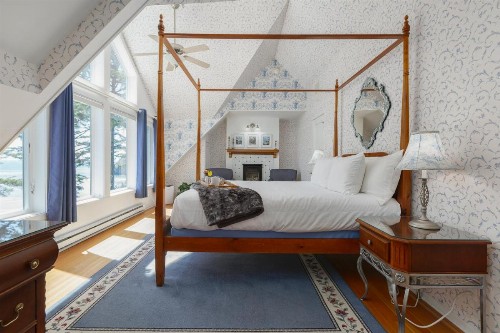 Ocean House - image 38