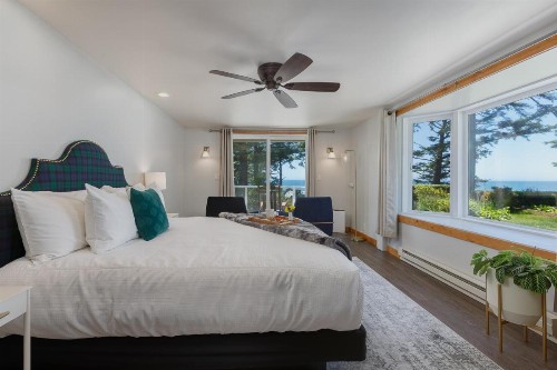 Ocean House - image 43