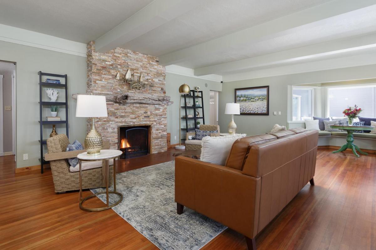Ocean House - image 5