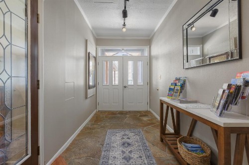 Ocean House - image 9