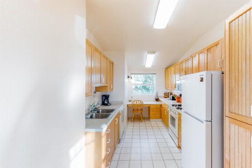 Cottage at Nye Beach - image 9