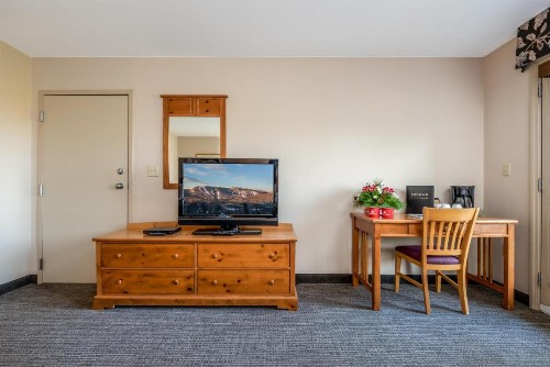 Jordan Hotel - image 19