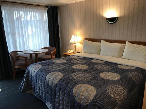 Moonlite Motel - image 31