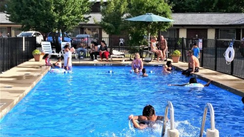 Swiss Cottage Inn - image 7