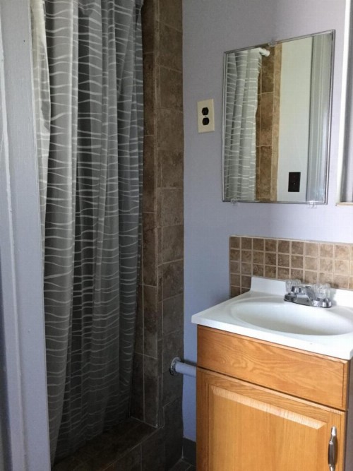 Swiss Cottage Inn - image 8
