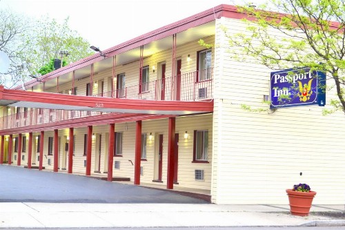 Passport Inn Niagara Falls - image 10