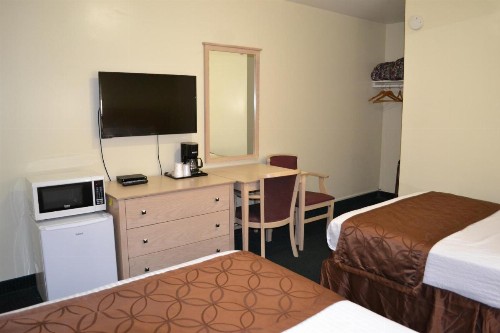 Passport Inn Niagara Falls - image 15
