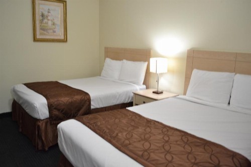 Passport Inn Niagara Falls - image 7