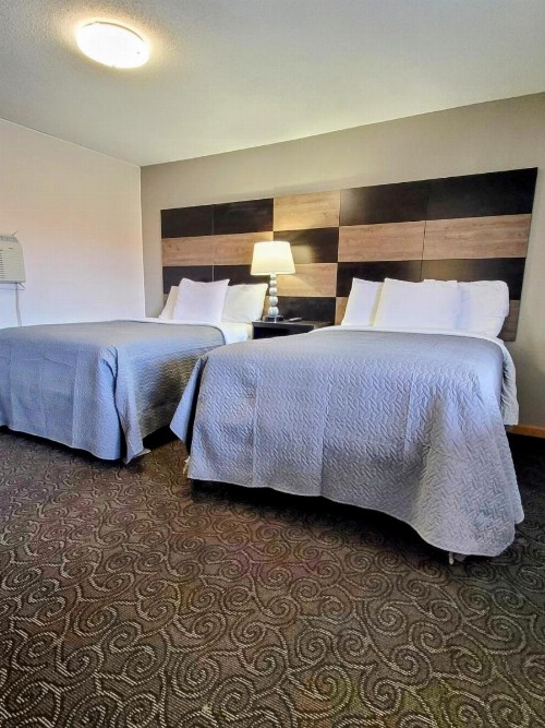 Budget Host Inn Niagara Falls - image 2