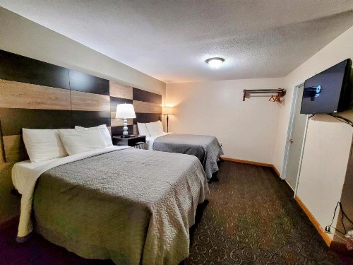 Budget Host Inn Niagara Falls - image 32
