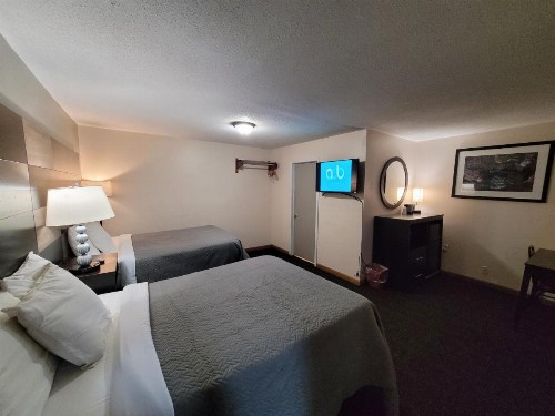 Budget Host Inn Niagara Falls - image 33