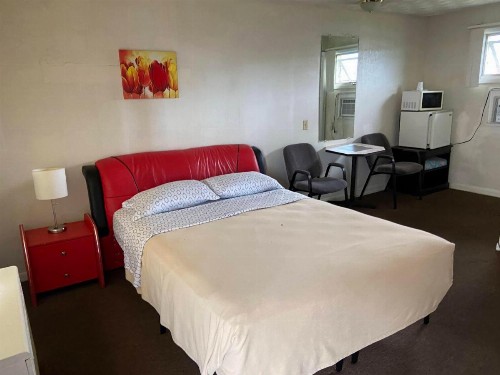 Driftwood Motel - image 22