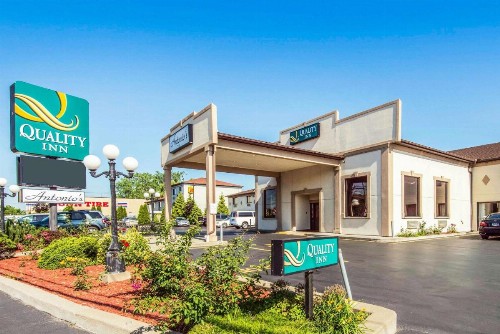Quality Inn Niagara Falls - image 1