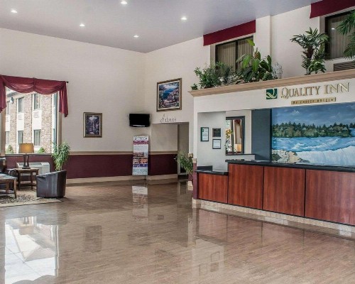 Quality Inn Niagara Falls - image 14