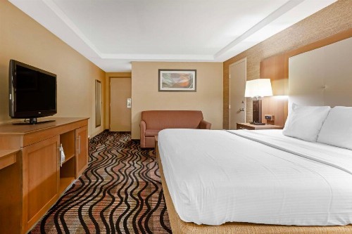 Best Western Summit Inn - image 24