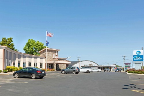 Best Western Summit Inn - image 32