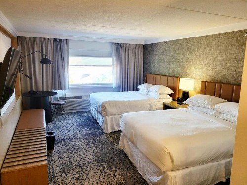 Sheraton Niagara Falls - image 5