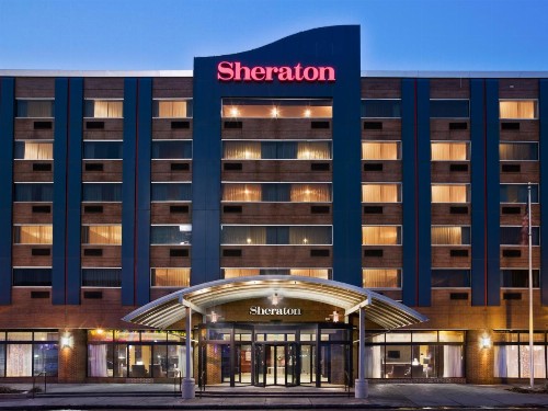Sheraton Niagara Falls - image 6