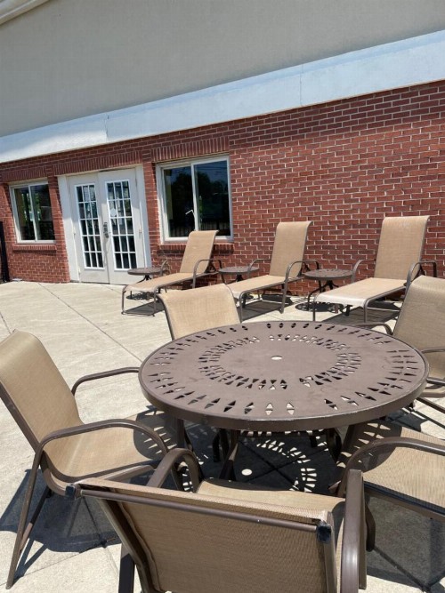 Holiday Inn Express & Suites Niagara Falls an IHG Hotel - image 13