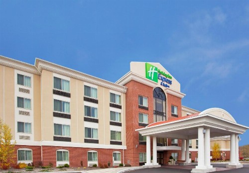 Holiday Inn Express & Suites Niagara Falls an IHG Hotel - image 24