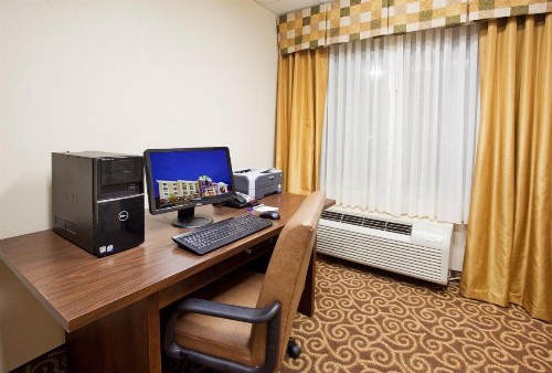Holiday Inn Express & Suites Niagara Falls an IHG Hotel - image 26