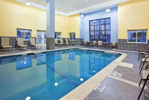Holiday Inn Express & Suites Niagara Falls an IHG Hotel - image 31