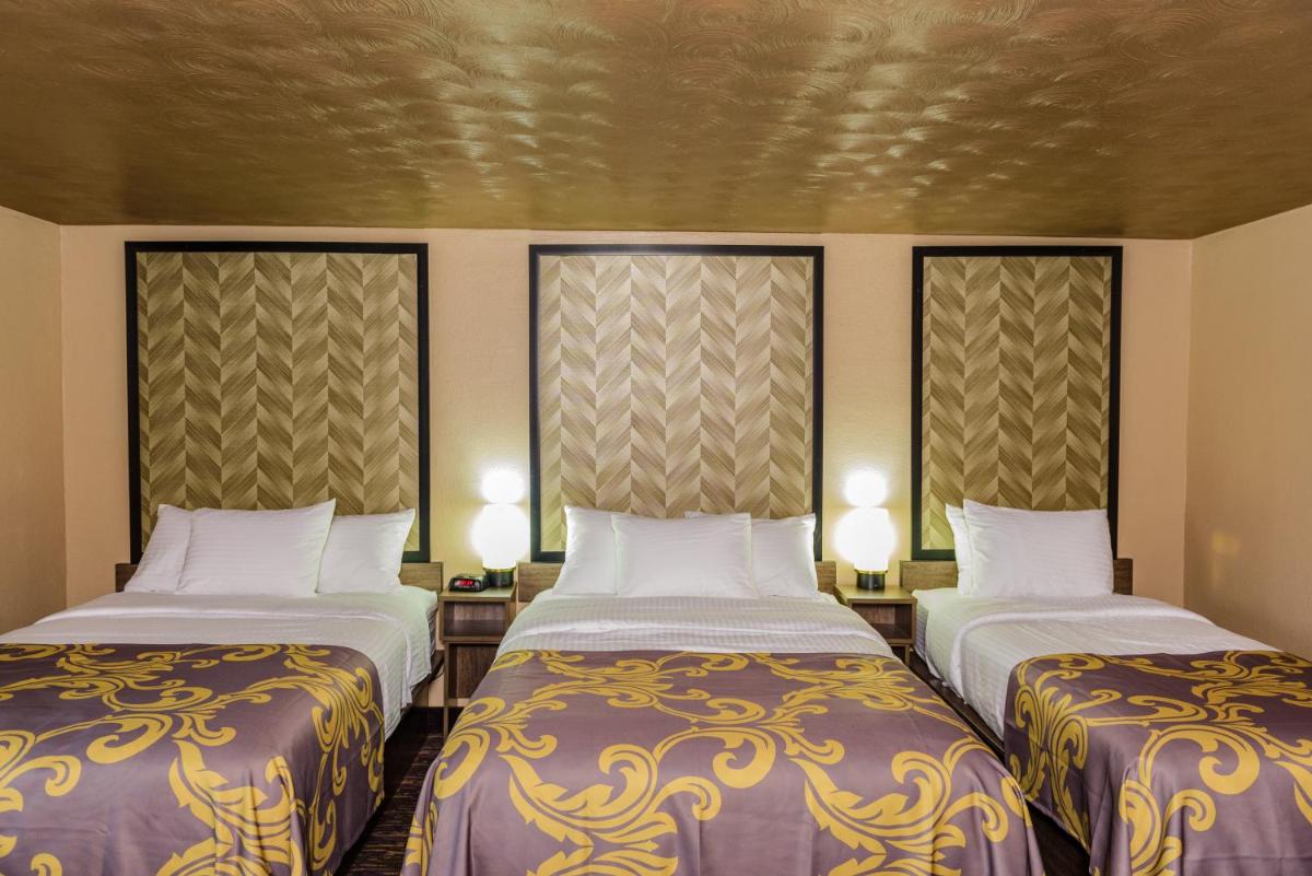 Aarya Hotel By Niagara Fashion Outlets - image 5