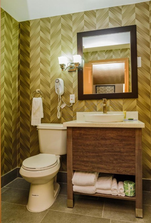 Aarya Hotel By Niagara Fashion Outlets - image 6