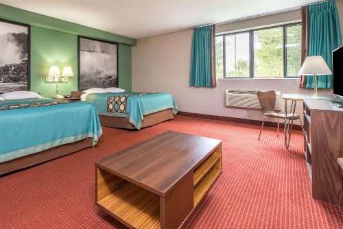 Super 8 by Wyndham Niagara Falls - image 19