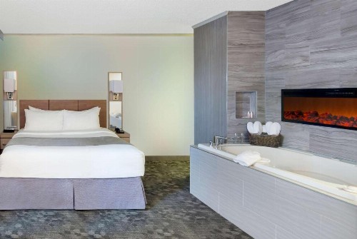 Wyndham Garden at Niagara Falls - image 13