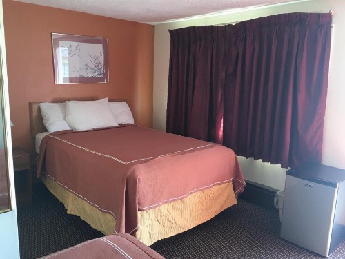 Caravan Motel - image 25