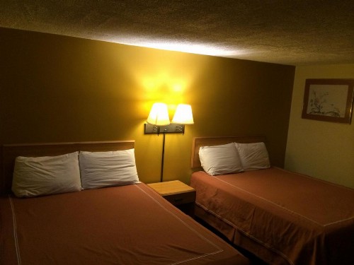 Caravan Motel - image 3