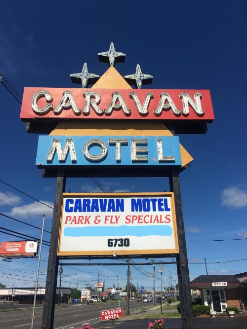 Caravan Motel - image 37