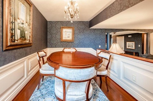 Red Coach Inn - image 11
