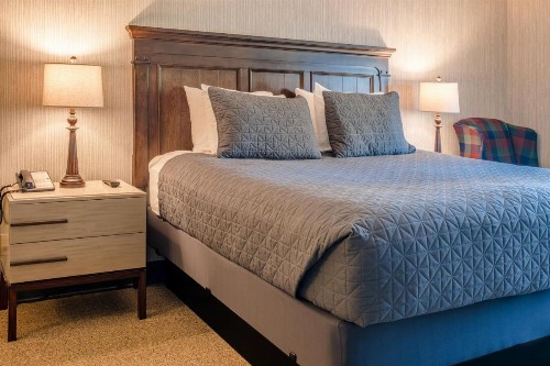 Red Coach Inn - image 13