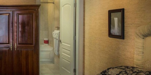 Red Coach Inn - image 26